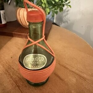 Ucacco, Mid century, glass, Italian wine bottle salt Or pepper shaker Italy